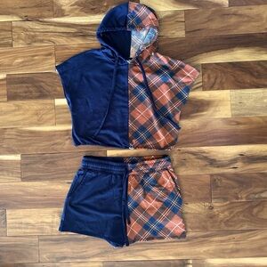 No Boundaries Navy and Plaid Sweat Shorts and Short Sleeve Hoodie Set size Large